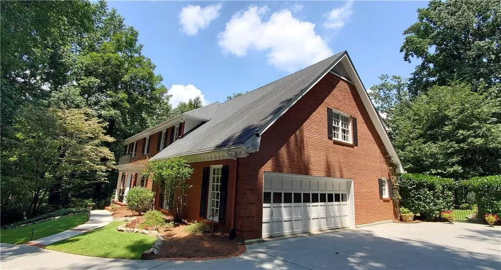 9620 Huntcliff Trace, Atlanta, Georgia 30350, 6 Bedrooms Bedrooms, ,4 BathroomsBathrooms,Residential,Sold,9620 Huntcliff Trace,6924192