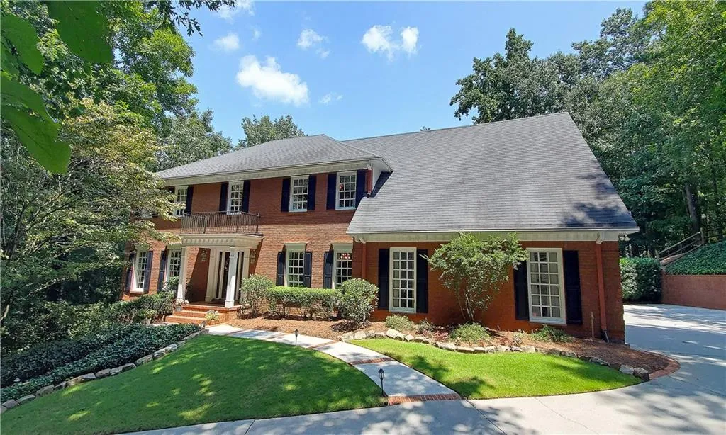 9620 Huntcliff Trace, Atlanta, Georgia 30350, 6 Bedrooms Bedrooms, ,4 BathroomsBathrooms,Residential,Sold,9620 Huntcliff Trace,6924192