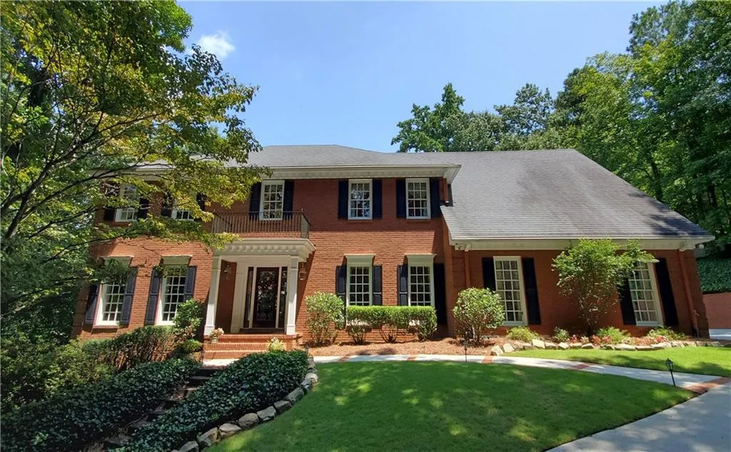 9620 Huntcliff Trace, Atlanta, Georgia 30350, 6 Bedrooms Bedrooms, ,4 BathroomsBathrooms,Residential,Sold,9620 Huntcliff Trace,6924192