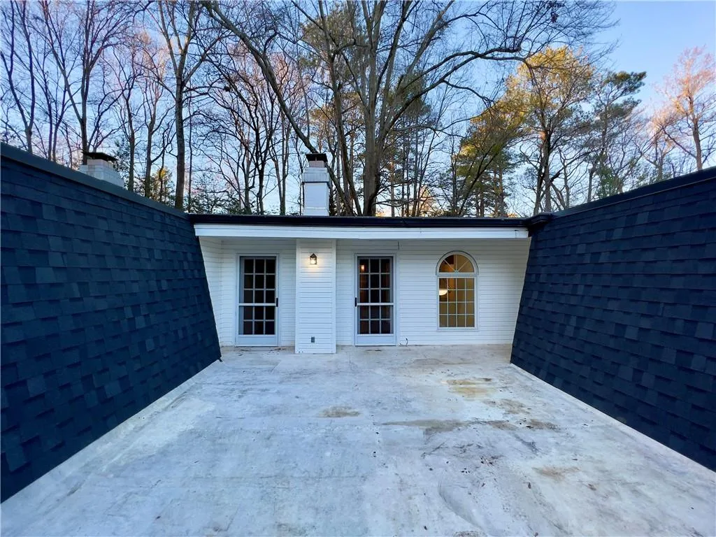 5480 Chemin De Vie, Atlanta, Georgia 30342, 3 Bedrooms Bedrooms, ,2 BathroomsBathrooms,Residential,Sold,5480 Chemin De Vie,7166073