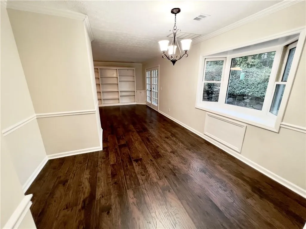 5480 Chemin De Vie, Atlanta, Georgia 30342, 3 Bedrooms Bedrooms, ,2 BathroomsBathrooms,Residential,Sold,5480 Chemin De Vie,7166073