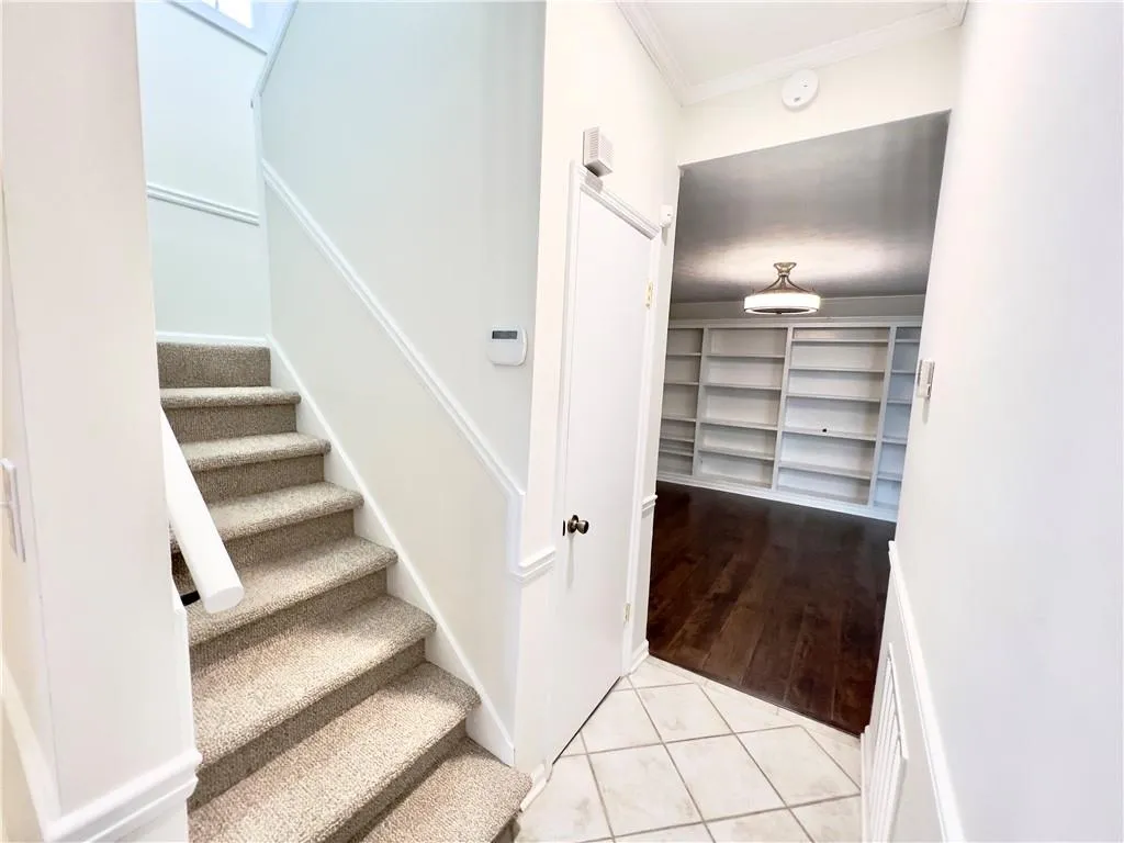 5480 Chemin De Vie, Atlanta, Georgia 30342, 3 Bedrooms Bedrooms, ,2 BathroomsBathrooms,Residential,Sold,5480 Chemin De Vie,7166073