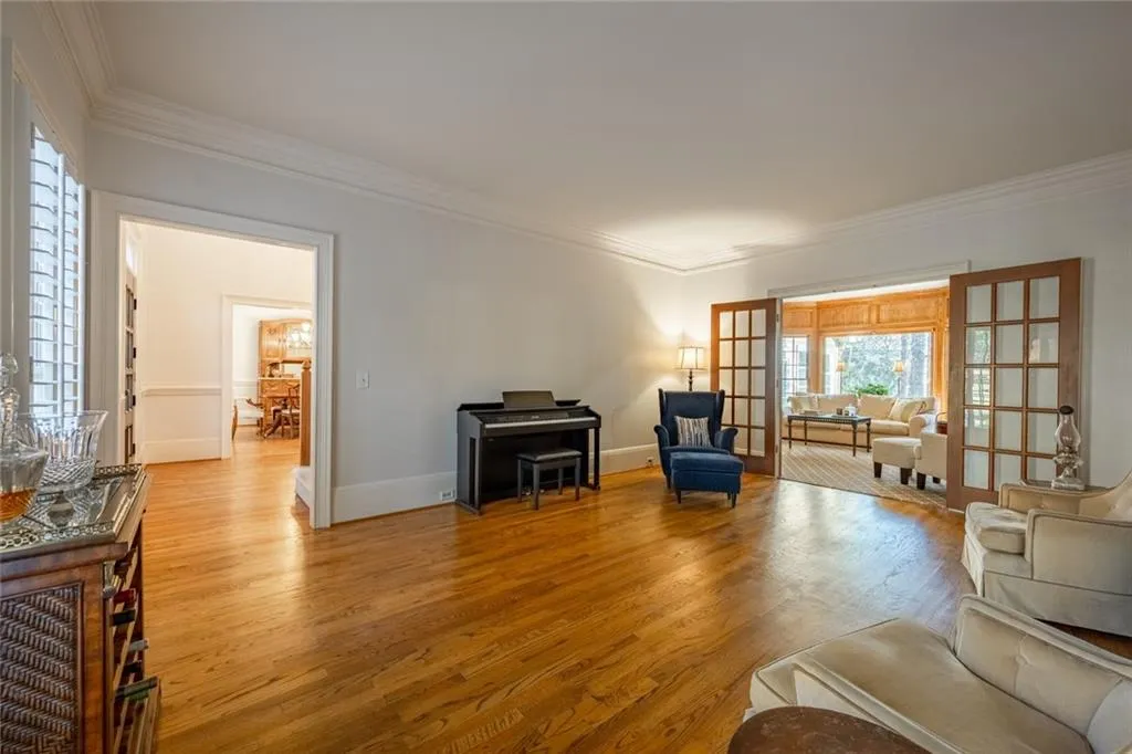 7665 Blandford Place, Sandy Springs, Georgia 30350, 4 Bedrooms Bedrooms, ,3 BathroomsBathrooms,Residential,Sold,7665 Blandford Place,6815230