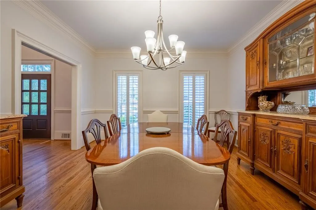7665 Blandford Place, Sandy Springs, Georgia 30350, 4 Bedrooms Bedrooms, ,3 BathroomsBathrooms,Residential,Sold,7665 Blandford Place,6815230