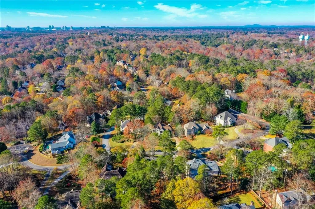 7665 Blandford Place, Sandy Springs, Georgia 30350, 4 Bedrooms Bedrooms, ,3 BathroomsBathrooms,Residential,Sold,7665 Blandford Place,6815230
