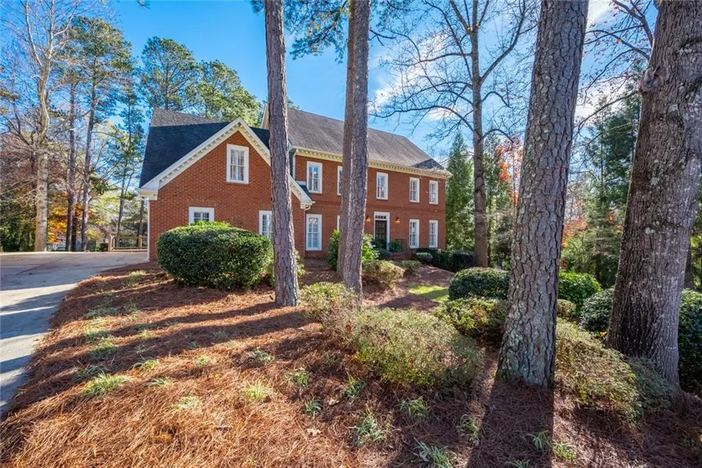 7665 Blandford Place, Sandy Springs, Georgia 30350, 4 Bedrooms Bedrooms, ,3 BathroomsBathrooms,Residential,Sold,7665 Blandford Place,6815230