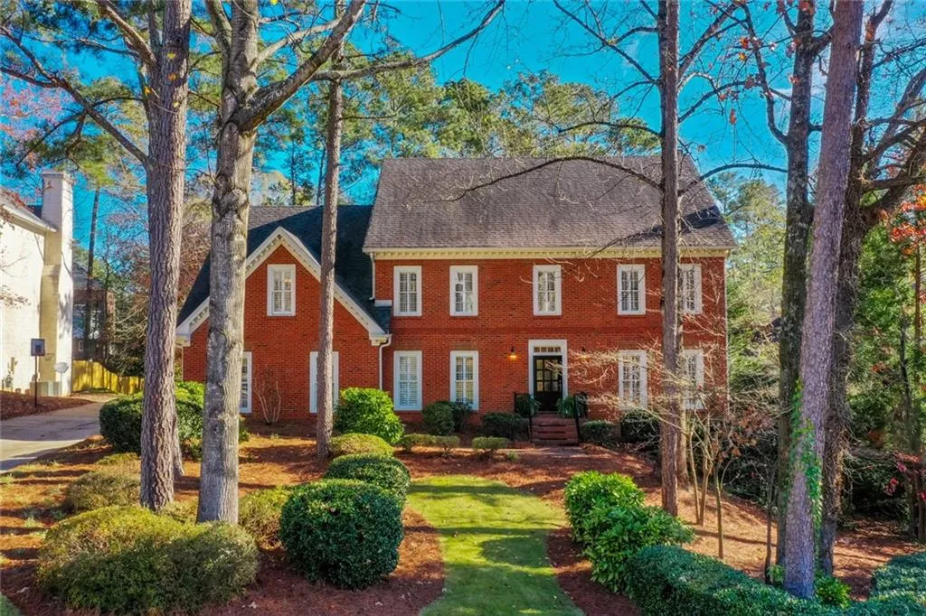 7665 Blandford Place, Sandy Springs, Georgia 30350, 4 Bedrooms Bedrooms, ,3 BathroomsBathrooms,Residential,Sold,7665 Blandford Place,6815230