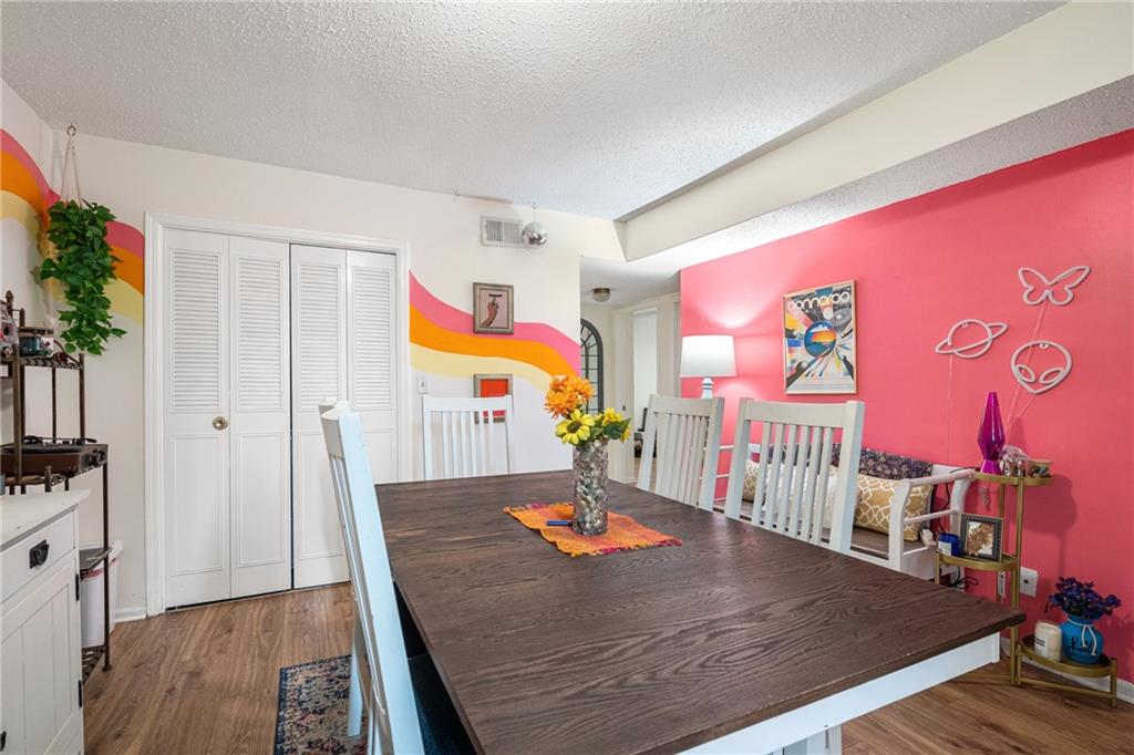 6851 Roswell Road Unit F15, Atlanta, Georgia 30328, 3 Bedrooms Bedrooms, ,2 BathroomsBathrooms,Residential,Sold,6851 Roswell Road Unit F15,7312564