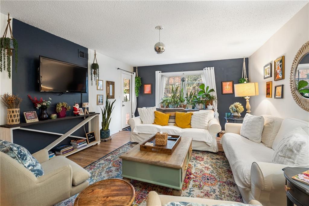 6851 Roswell Road Unit F15, Atlanta, Georgia 30328, 3 Bedrooms Bedrooms, ,2 BathroomsBathrooms,Residential,Sold,6851 Roswell Road Unit F15,7312564