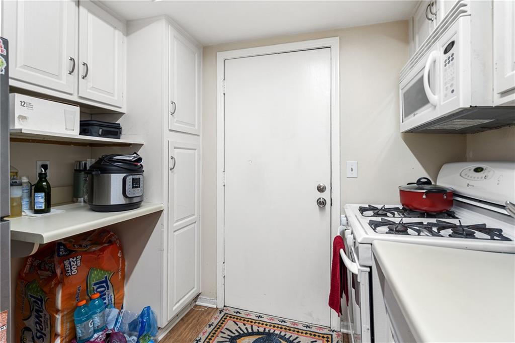 6851 Roswell Road Unit F15, Atlanta, Georgia 30328, 3 Bedrooms Bedrooms, ,2 BathroomsBathrooms,Residential,Sold,6851 Roswell Road Unit F15,7312564