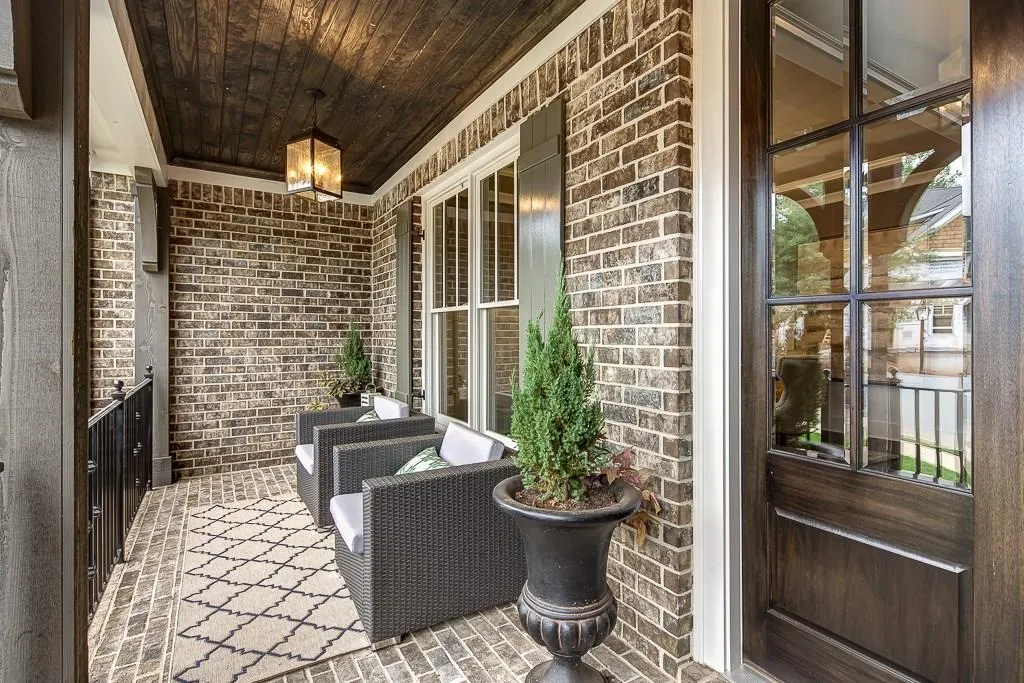 515 Belada Boulevard, Sandy Springs, Georgia 30342, 5 Bedrooms Bedrooms, ,4 BathroomsBathrooms,Residential,Sold,515 Belada Boulevard,5773530