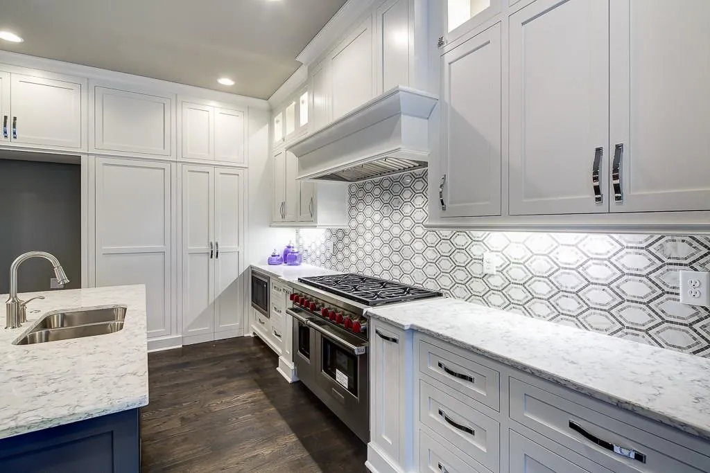 515 Belada Boulevard, Sandy Springs, Georgia 30342, 5 Bedrooms Bedrooms, ,4 BathroomsBathrooms,Residential,Sold,515 Belada Boulevard,5773530