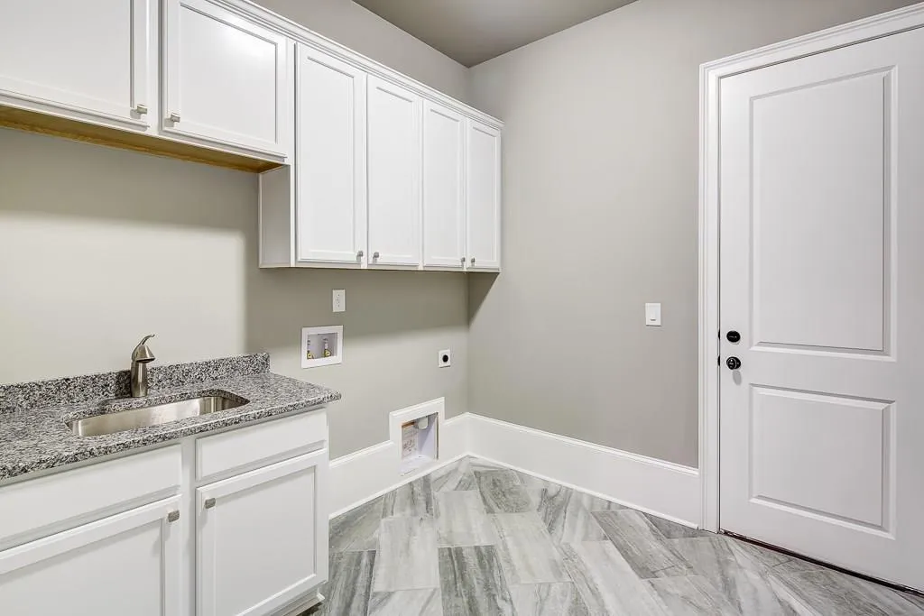 515 Belada Boulevard, Sandy Springs, Georgia 30342, 5 Bedrooms Bedrooms, ,4 BathroomsBathrooms,Residential,Sold,515 Belada Boulevard,5773530