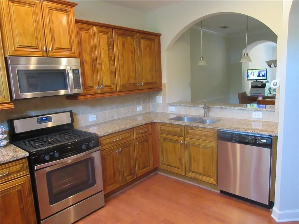 7260 Glisten Avenue Unit 97, Atlanta, Georgia 30328, 3 Bedrooms Bedrooms, ,3 BathroomsBathrooms,Residential,Sold,7260 Glisten Avenue Unit 97,6884678