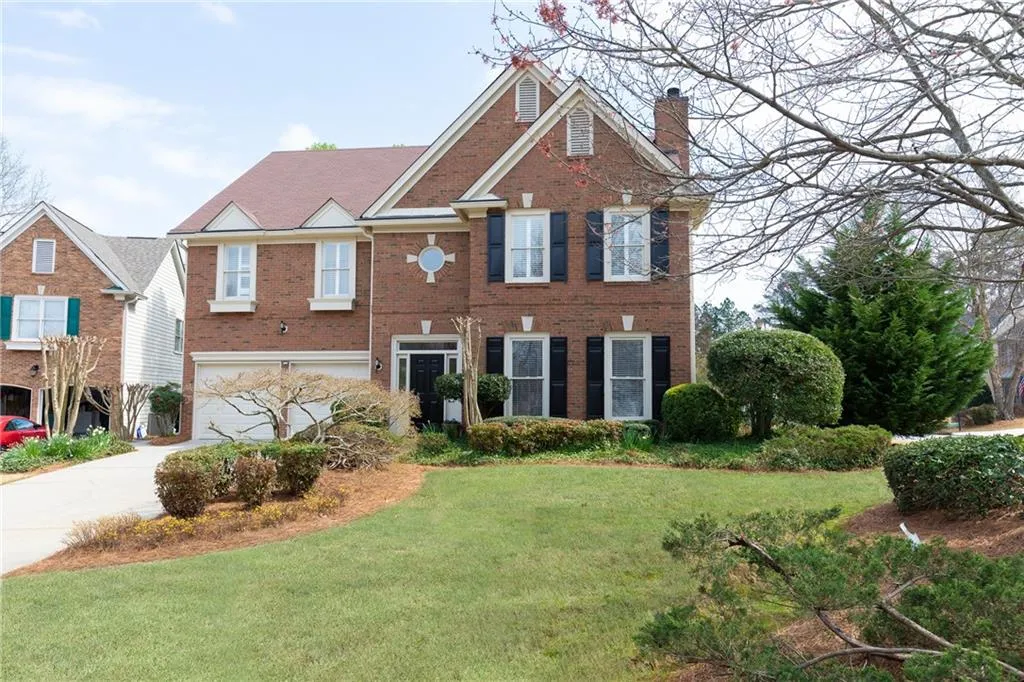 205 Glenridge Close Circle, Sandy Springs, Georgia 30328, 3 Bedrooms Bedrooms, ,2 BathroomsBathrooms,Residential,Sold,205 Glenridge Close Circle,6520191