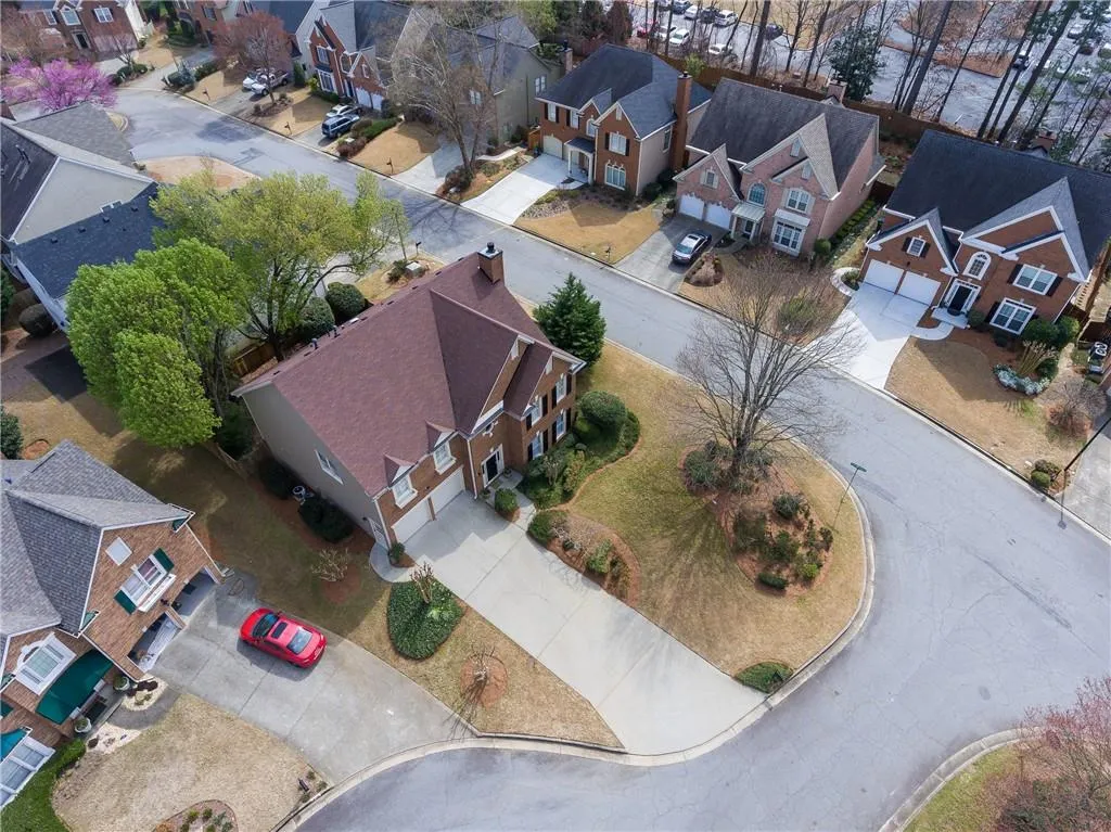 205 Glenridge Close Circle, Sandy Springs, Georgia 30328, 3 Bedrooms Bedrooms, ,2 BathroomsBathrooms,Residential,Sold,205 Glenridge Close Circle,6520191