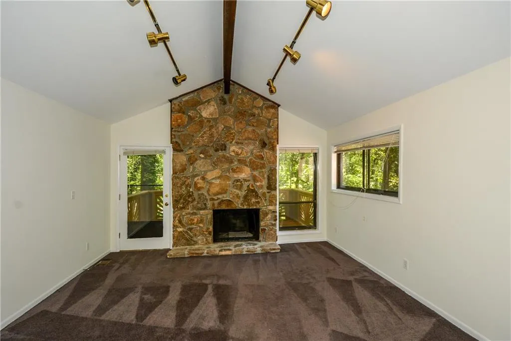 7560 Winters Chapel Road, Sandy Springs, Georgia 30350, 3 Bedrooms Bedrooms, ,2 BathroomsBathrooms,Residential,Sold,7560 Winters Chapel Road,5941659