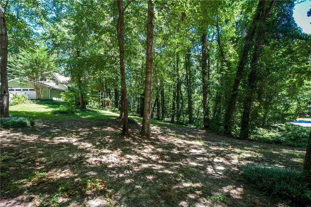 7560 Winters Chapel Road, Sandy Springs, Georgia 30350, 3 Bedrooms Bedrooms, ,2 BathroomsBathrooms,Residential,Sold,7560 Winters Chapel Road,5941659