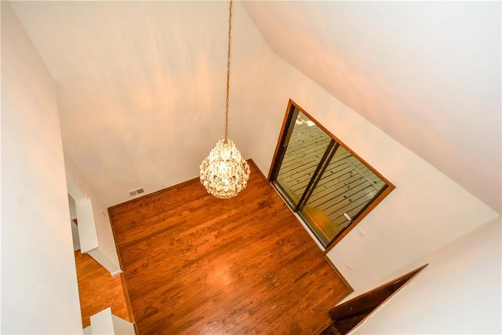 7560 Winters Chapel Road, Sandy Springs, Georgia 30350, 3 Bedrooms Bedrooms, ,2 BathroomsBathrooms,Residential,Sold,7560 Winters Chapel Road,5941659