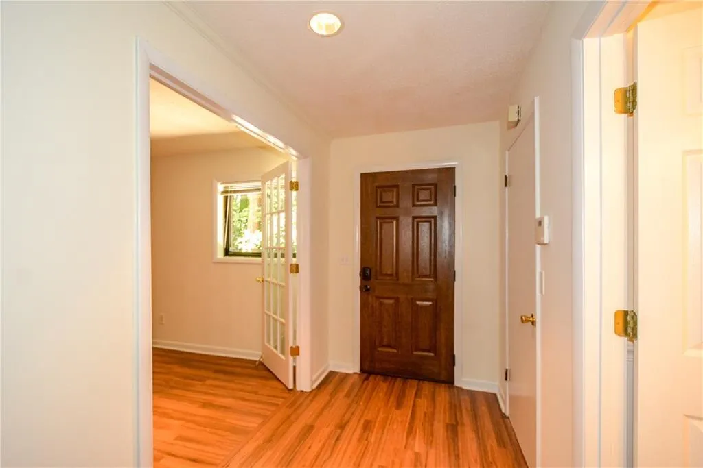 7560 Winters Chapel Road, Sandy Springs, Georgia 30350, 3 Bedrooms Bedrooms, ,2 BathroomsBathrooms,Residential,Sold,7560 Winters Chapel Road,5941659