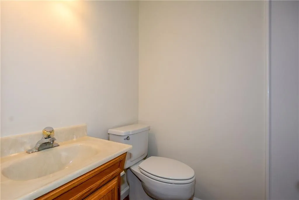 7560 Winters Chapel Road, Sandy Springs, Georgia 30350, 3 Bedrooms Bedrooms, ,2 BathroomsBathrooms,Residential,Sold,7560 Winters Chapel Road,5941659