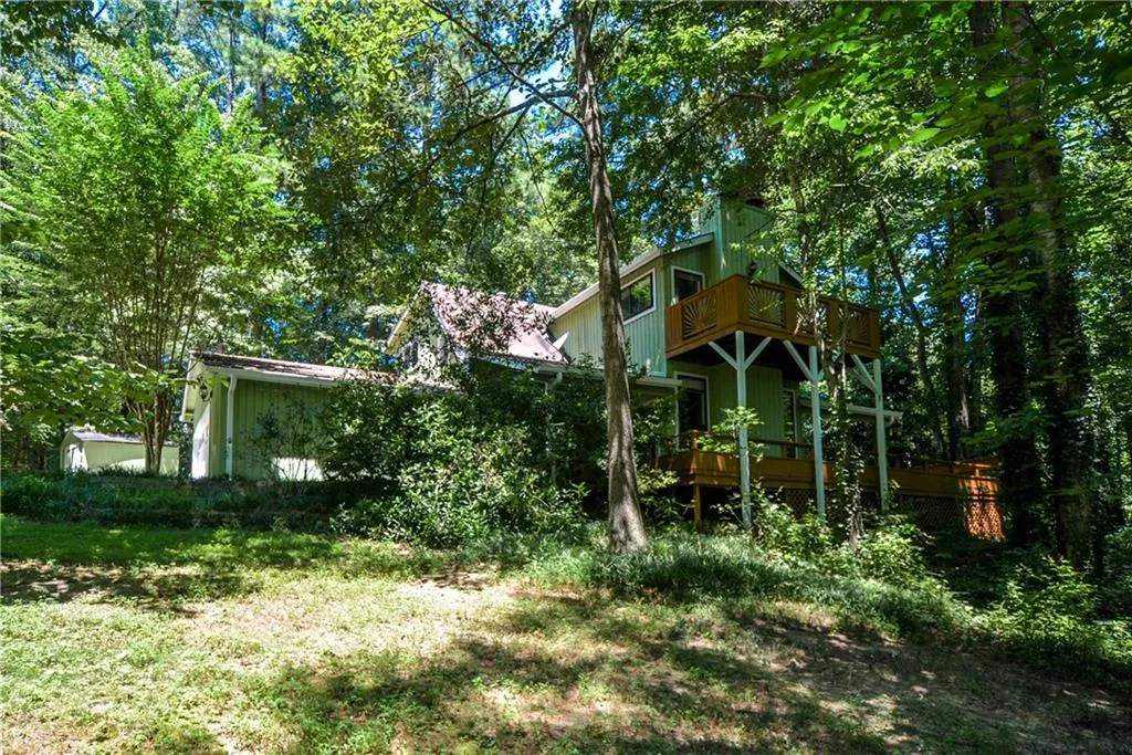 7560 Winters Chapel Road, Sandy Springs, Georgia 30350, 3 Bedrooms Bedrooms, ,2 BathroomsBathrooms,Residential,Sold,7560 Winters Chapel Road,5941659