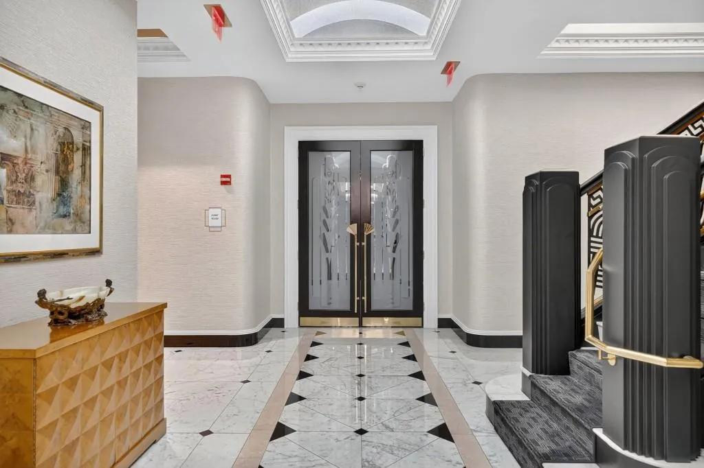 750 Park Avenue Ne Unit 25w, Atlanta, Georgia 30326, 3 Bedrooms Bedrooms, ,2 BathroomsBathrooms,Residential,For Sale,750 Park Avenue Ne Unit 25w,7648954
