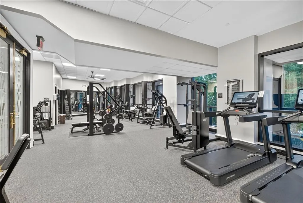750 Park Avenue Ne Unit 25w, Atlanta, Georgia 30326, 3 Bedrooms Bedrooms, ,2 BathroomsBathrooms,Residential,For Sale,750 Park Avenue Ne Unit 25w,7648954
