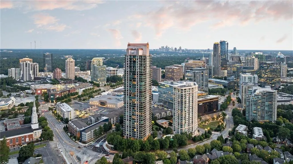 750 Park Avenue Ne Unit 25w, Atlanta, Georgia 30326, 3 Bedrooms Bedrooms, ,2 BathroomsBathrooms,Residential,For Sale,750 Park Avenue Ne Unit 25w,7648954