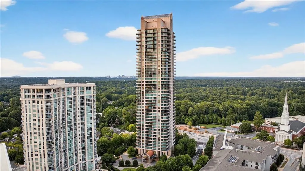 750 Park Avenue Ne Unit 25w, Atlanta, Georgia 30326, 3 Bedrooms Bedrooms, ,2 BathroomsBathrooms,Residential,For Sale,750 Park Avenue Ne Unit 25w,7648954
