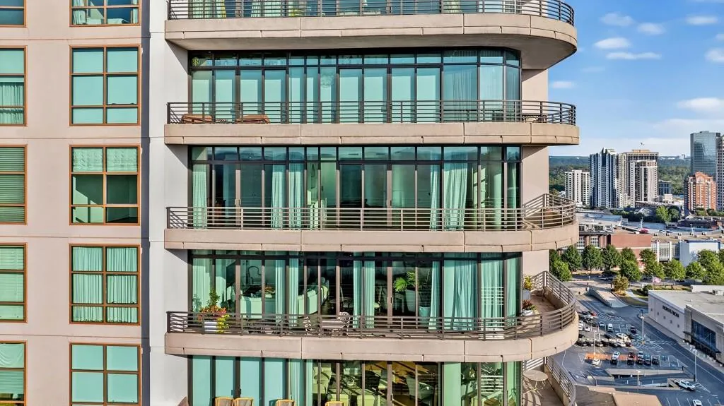 750 Park Avenue Ne Unit 25w, Atlanta, Georgia 30326, 3 Bedrooms Bedrooms, ,2 BathroomsBathrooms,Residential,For Sale,750 Park Avenue Ne Unit 25w,7648954