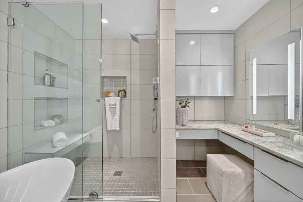 750 Park Avenue Ne Unit 25w, Atlanta, Georgia 30326, 3 Bedrooms Bedrooms, ,2 BathroomsBathrooms,Residential,For Sale,750 Park Avenue Ne Unit 25w,7648954