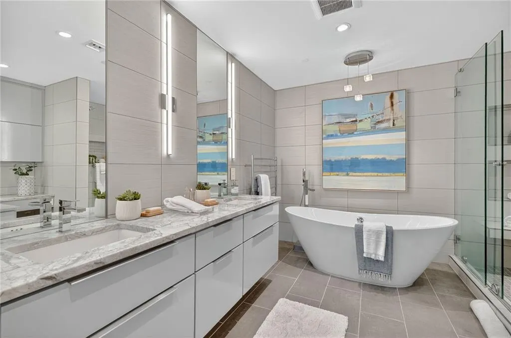 750 Park Avenue Ne Unit 25w, Atlanta, Georgia 30326, 3 Bedrooms Bedrooms, ,2 BathroomsBathrooms,Residential,For Sale,750 Park Avenue Ne Unit 25w,7648954