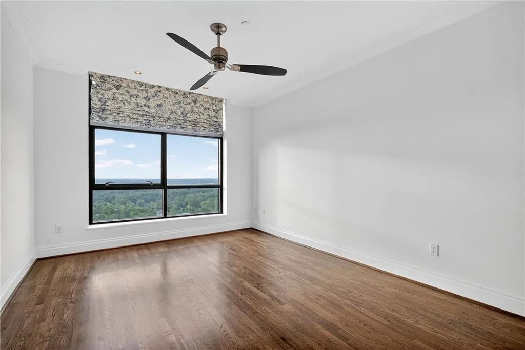 750 Park Avenue Ne Unit 25w, Atlanta, Georgia 30326, 3 Bedrooms Bedrooms, ,2 BathroomsBathrooms,Residential,For Sale,750 Park Avenue Ne Unit 25w,7648954