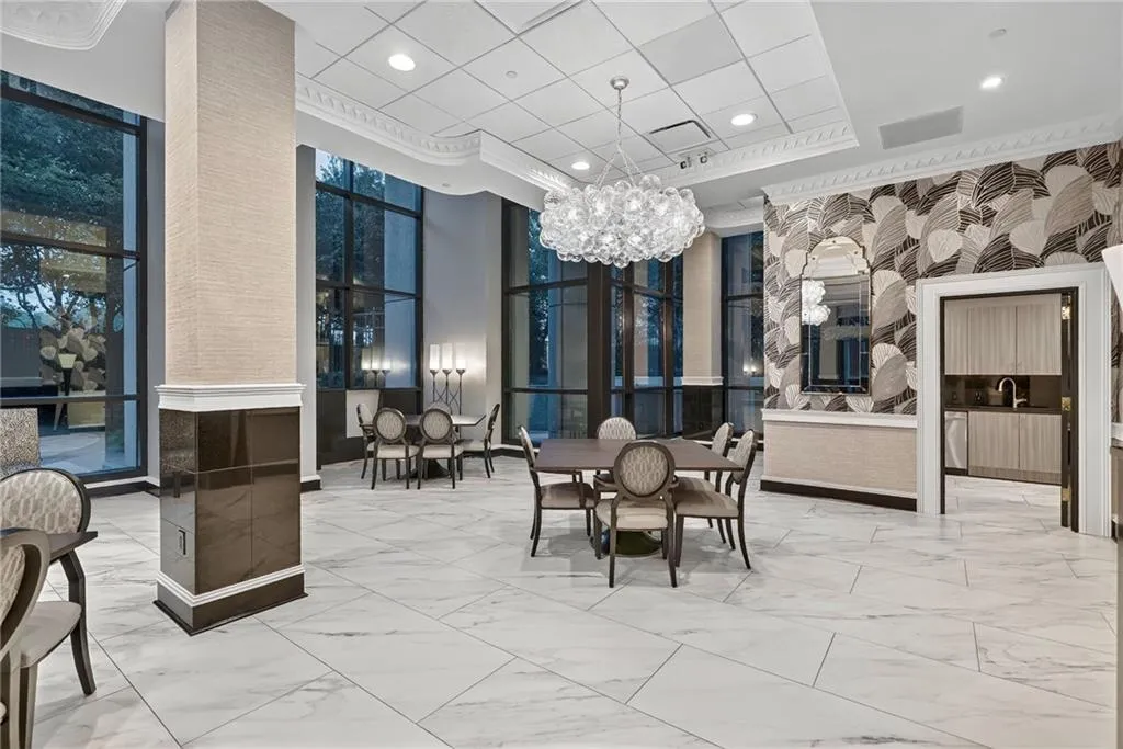750 Park Avenue Ne Unit 25w, Atlanta, Georgia 30326, 3 Bedrooms Bedrooms, ,2 BathroomsBathrooms,Residential,For Sale,750 Park Avenue Ne Unit 25w,7648954
