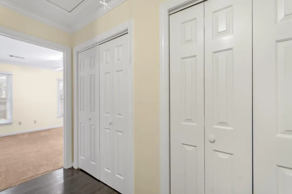 3 Mount Vernon Circle, Sandy Springs, Georgia 30338, 2 Bedrooms Bedrooms, ,2 BathroomsBathrooms,Residential,Sold,3 Mount Vernon Circle,6832579