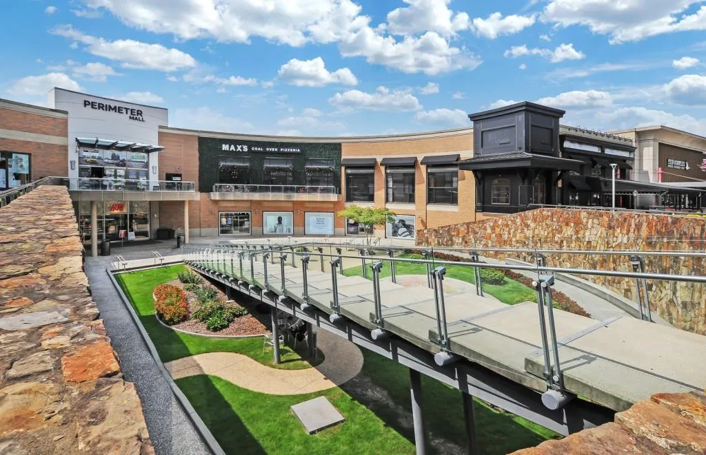 3 Mount Vernon Circle, Sandy Springs, Georgia 30338, 2 Bedrooms Bedrooms, ,2 BathroomsBathrooms,Residential,Sold,3 Mount Vernon Circle,6832579