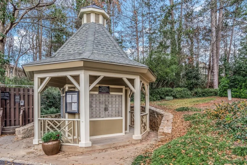 3 Mount Vernon Circle, Sandy Springs, Georgia 30338, 2 Bedrooms Bedrooms, ,2 BathroomsBathrooms,Residential,Sold,3 Mount Vernon Circle,6832579