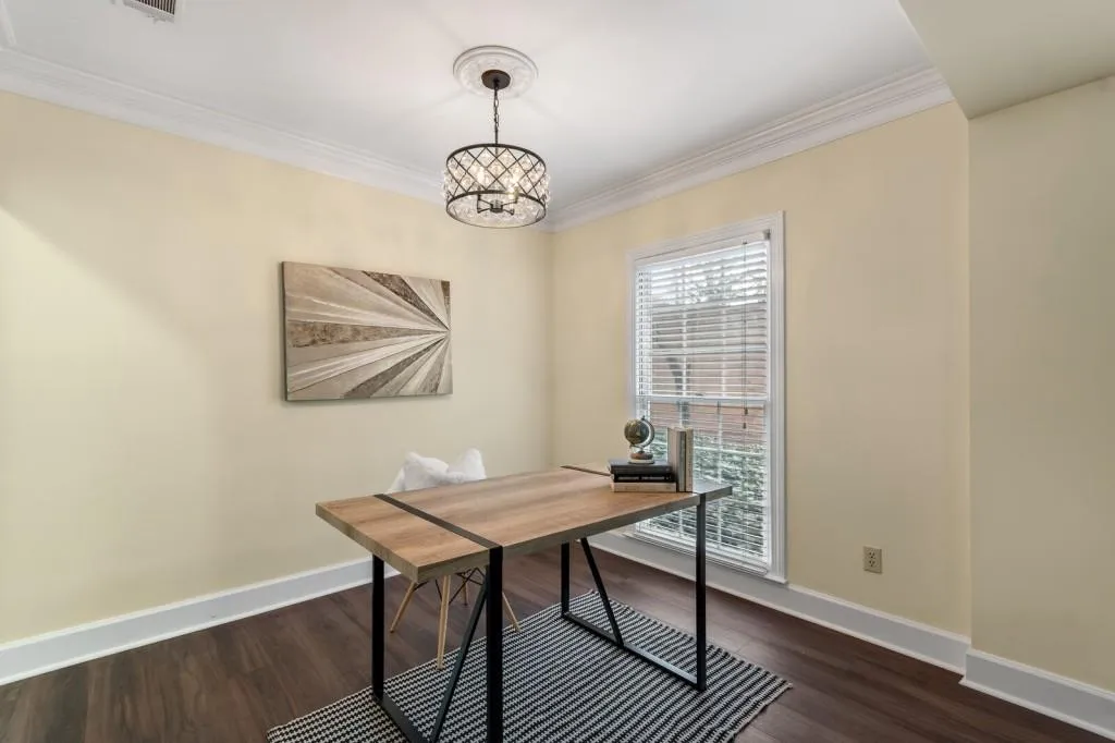 3 Mount Vernon Circle, Sandy Springs, Georgia 30338, 2 Bedrooms Bedrooms, ,2 BathroomsBathrooms,Residential,Sold,3 Mount Vernon Circle,6832579