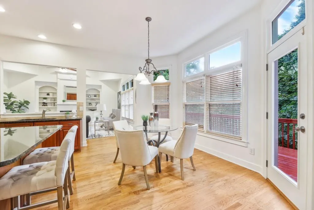 465 Trowgate Lane, Sandy Springs, Georgia 30350, 6 Bedrooms Bedrooms, ,6 BathroomsBathrooms,Residential,Sold,465 Trowgate Lane,6953167