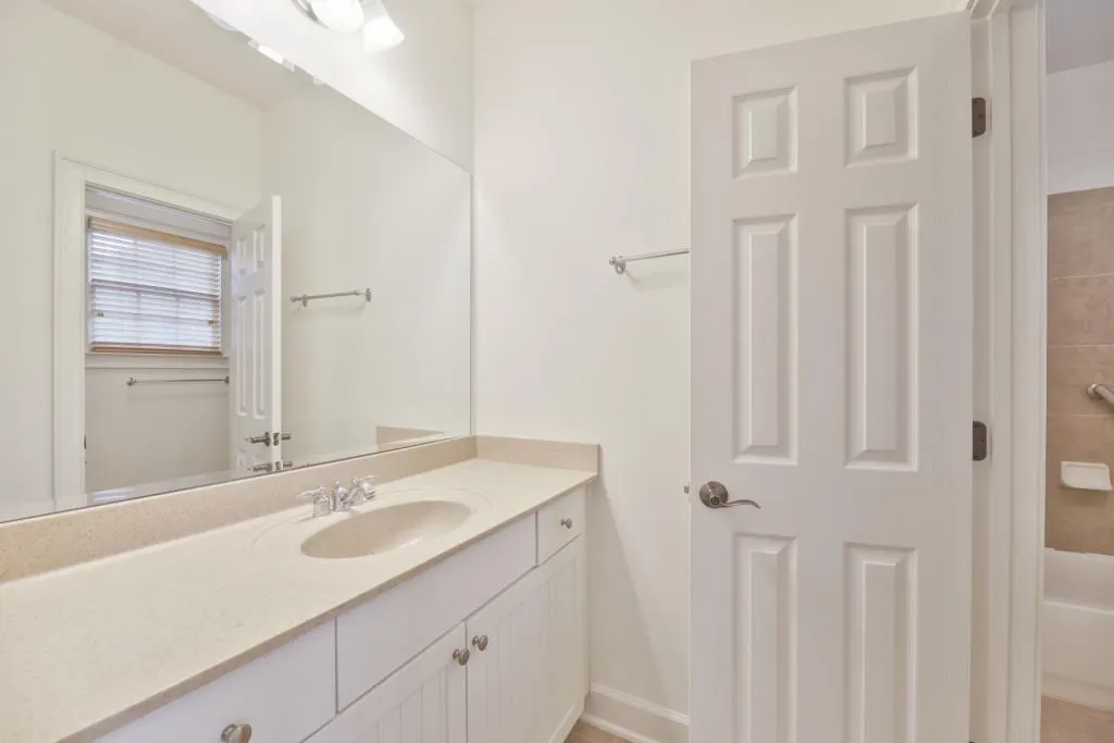 465 Trowgate Lane, Sandy Springs, Georgia 30350, 6 Bedrooms Bedrooms, ,6 BathroomsBathrooms,Residential,Sold,465 Trowgate Lane,6953167