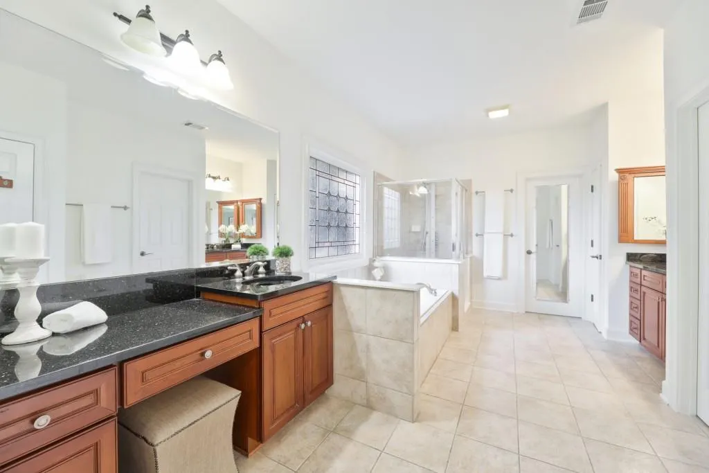 465 Trowgate Lane, Sandy Springs, Georgia 30350, 6 Bedrooms Bedrooms, ,6 BathroomsBathrooms,Residential,Sold,465 Trowgate Lane,6953167