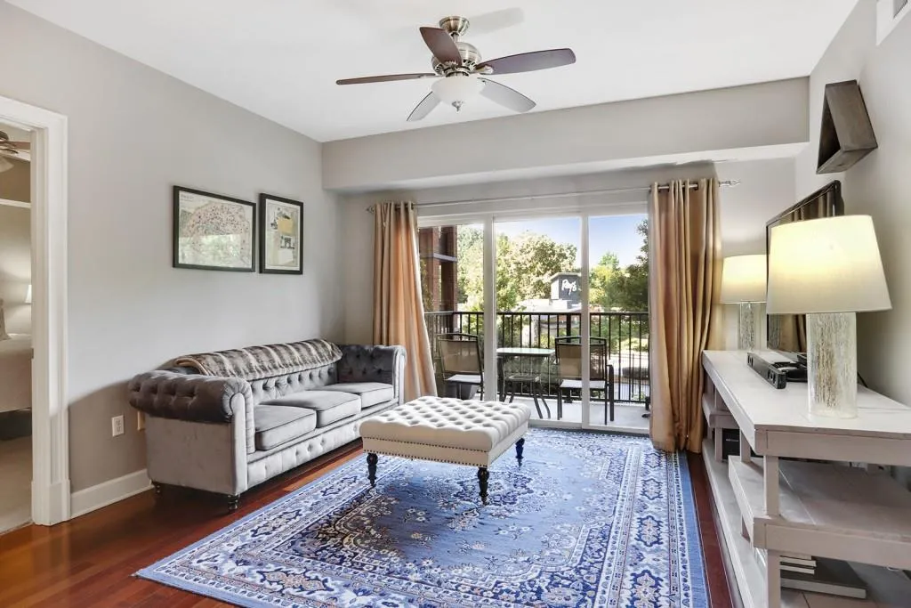 200 River Vista Drive Unit 236, Atlanta, Georgia 30339, 2 Bedrooms Bedrooms, ,2 BathroomsBathrooms,Residential,Sold,200 River Vista Drive Unit 236,6038777