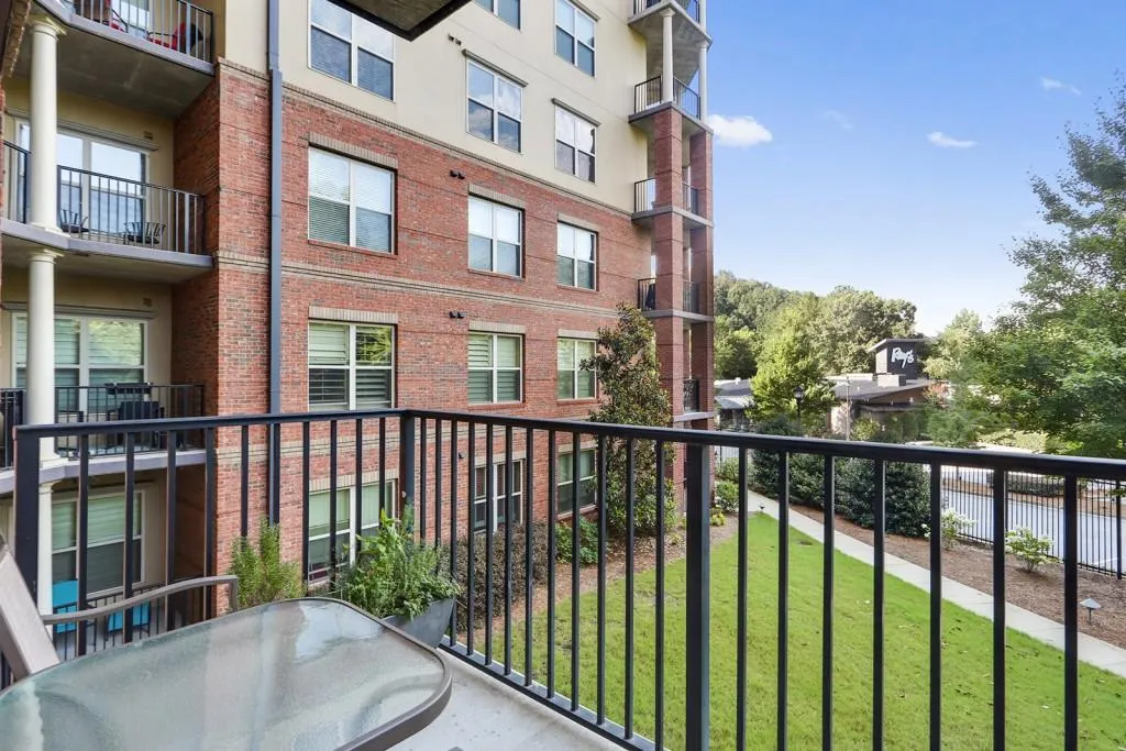 200 River Vista Drive Unit 236, Atlanta, Georgia 30339, 2 Bedrooms Bedrooms, ,2 BathroomsBathrooms,Residential,Sold,200 River Vista Drive Unit 236,6038777