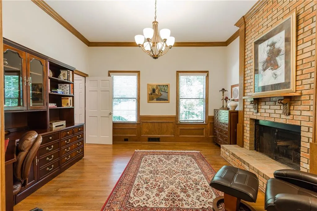 5305 Old Hundred Lane, Sandy Springs, Georgia 30327, 6 Bedrooms Bedrooms, ,4 BathroomsBathrooms,Residential,Sold,5305 Old Hundred Lane,6054186