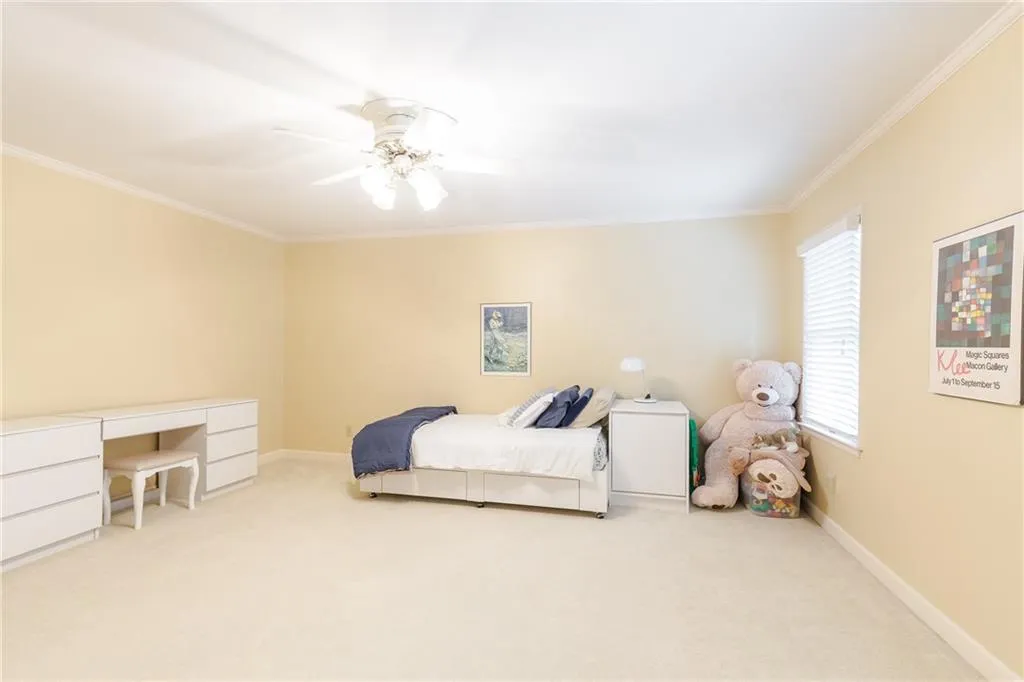 5305 Old Hundred Lane, Sandy Springs, Georgia 30327, 6 Bedrooms Bedrooms, ,4 BathroomsBathrooms,Residential,Sold,5305 Old Hundred Lane,6054186
