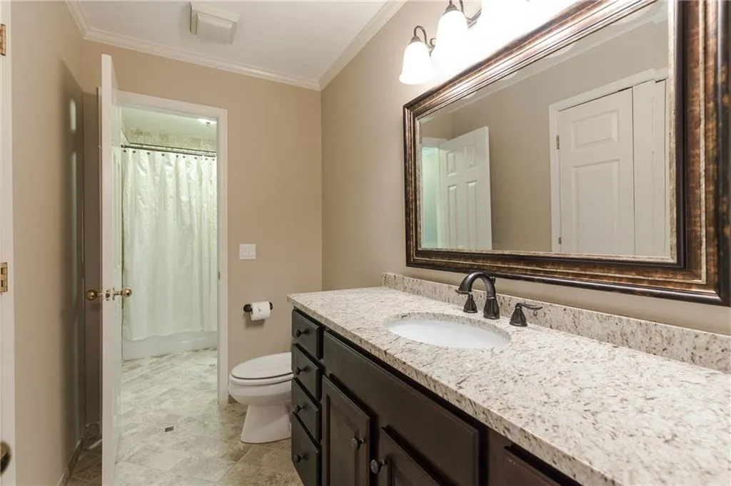 5305 Old Hundred Lane, Sandy Springs, Georgia 30327, 6 Bedrooms Bedrooms, ,4 BathroomsBathrooms,Residential,Sold,5305 Old Hundred Lane,6054186