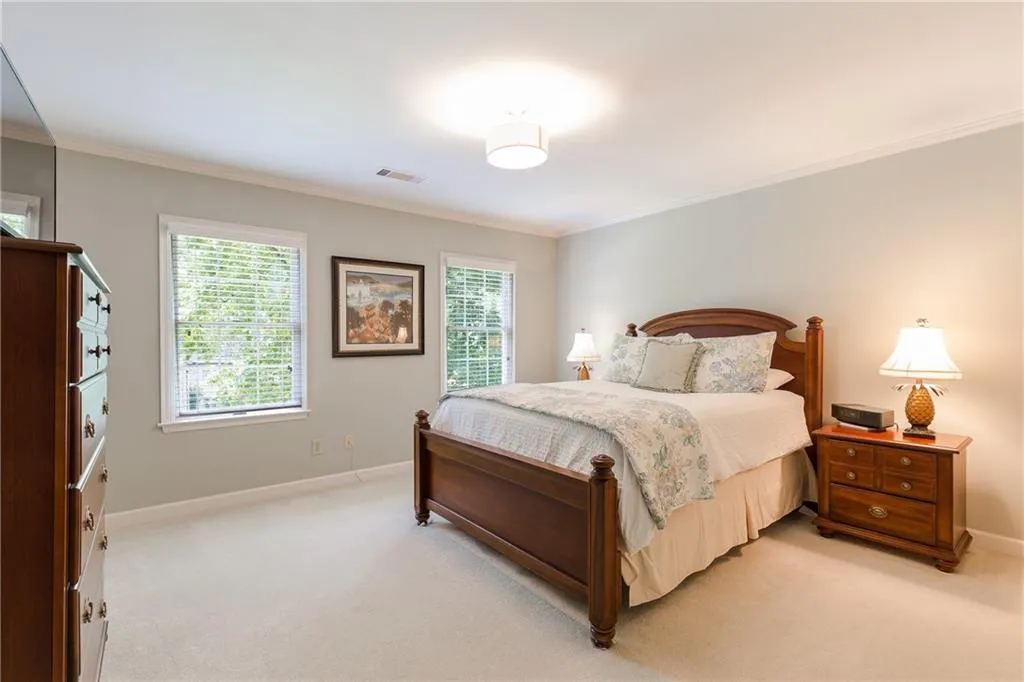 5305 Old Hundred Lane, Sandy Springs, Georgia 30327, 6 Bedrooms Bedrooms, ,4 BathroomsBathrooms,Residential,Sold,5305 Old Hundred Lane,6054186