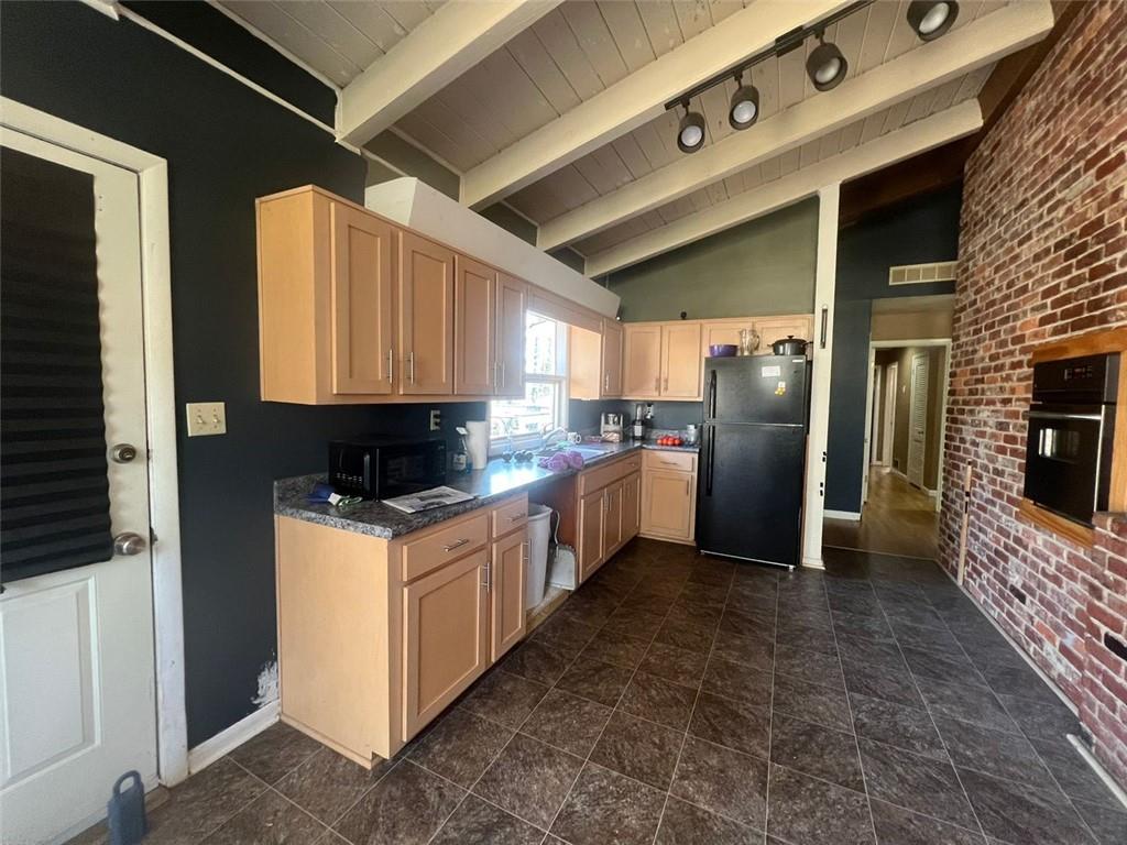 465 HIGH BROOK Drive, Sandy Springs, Georgia 30342, 4 Bedrooms Bedrooms, ,3 BathroomsBathrooms,Residential,Sold,465 HIGH BROOK Drive,7338663