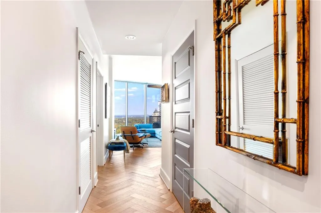 1080 Peachtree Street Ne Unit 2503, Atlanta, Georgia 30309, 2 Bedrooms Bedrooms, ,2 BathroomsBathrooms,Residential,For Sale,1080 Peachtree Street Ne Unit 2503,7669391